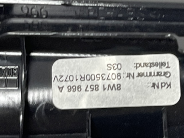 VAG 8W1857966A в наличии Полтава