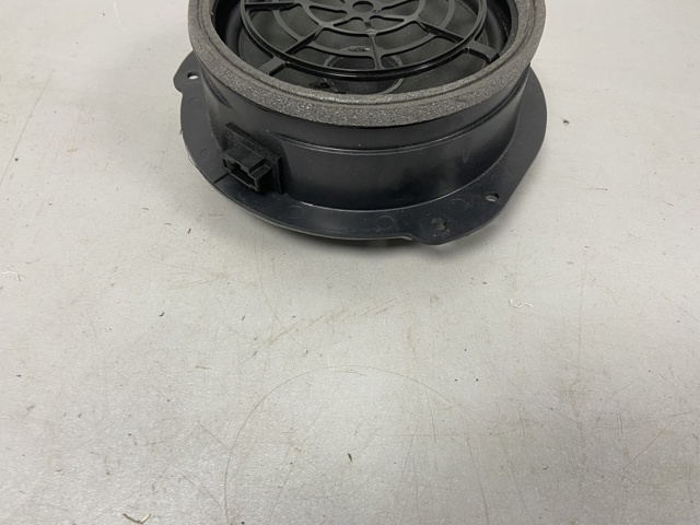 8W5035411A VAG купить в Винница