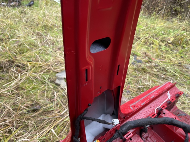 Проем передней левой двери 8W5809839A VAG