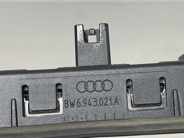 8W6943021A Фонарь подсветки заднего номерного знака купить Николаев