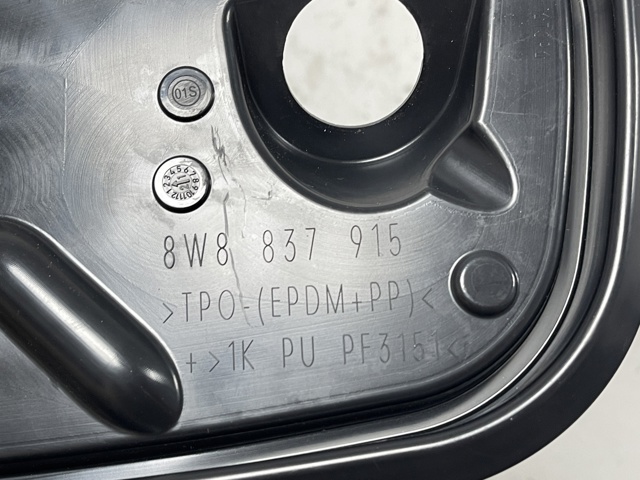 VAG 8W8837915 в наличии Киев