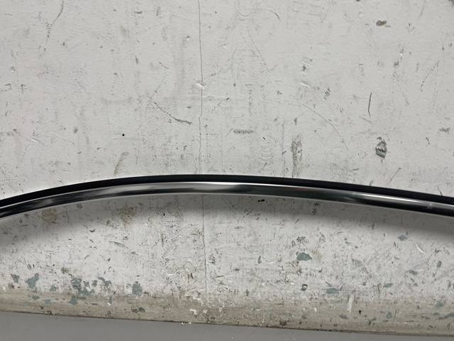 VAG 8W88537032ZZ Молдинг крыши левый в наличии Ужгород