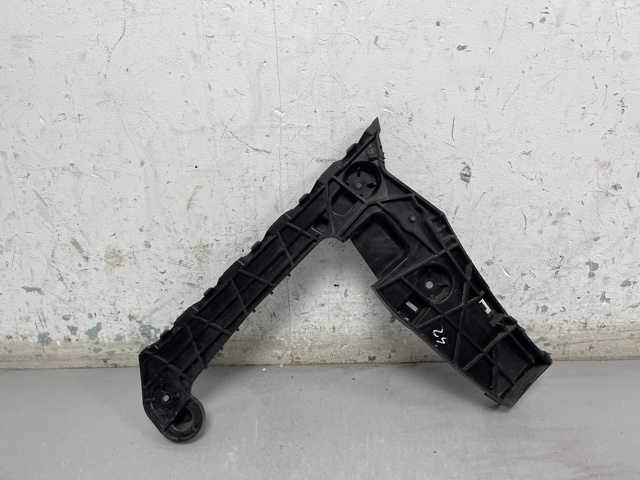 8W9807454C VAG Направляющая переднего бампера правая купить в Львов
