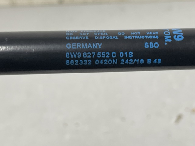 VAG 8W9827552C Амортизатор багажника в наличии Винница