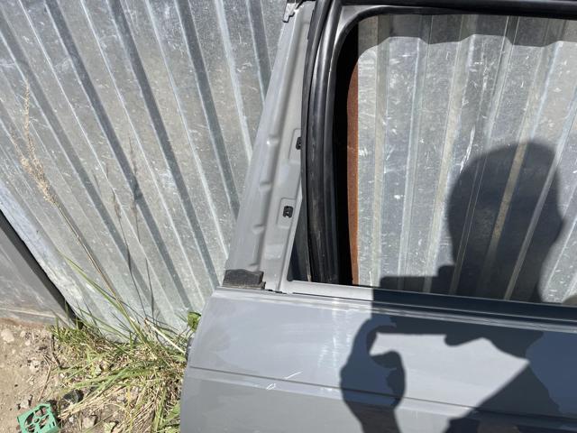 Дверь пассажирская задняя левая 8W9833051B VAG