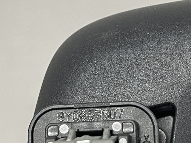 VAG 8Y0857607 в наличии Тернополь