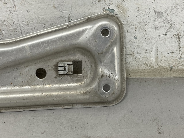 Усилитель переднего подрамника 9J1407130C VAG