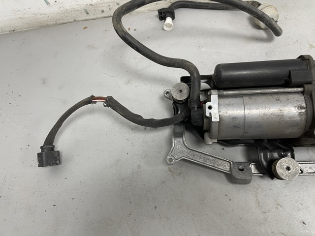 9J1616006D PORSCHE Компрессор пневмоподкачки (амортизаторов) купить в Львов