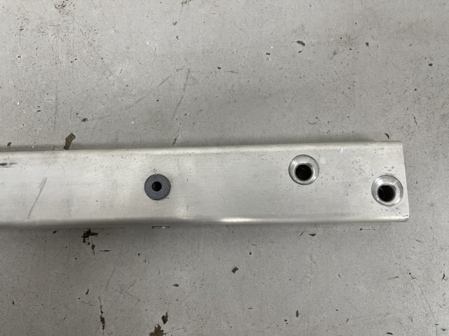 9J1806303 PORSCHE Усилитель перегородки моторного отсека купить в Кривой Рог