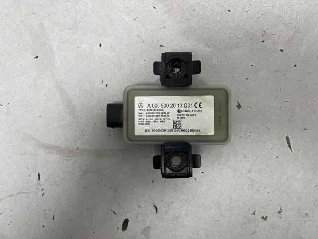 Блок системы контроля давления в шинах A0009002013 MERCEDES