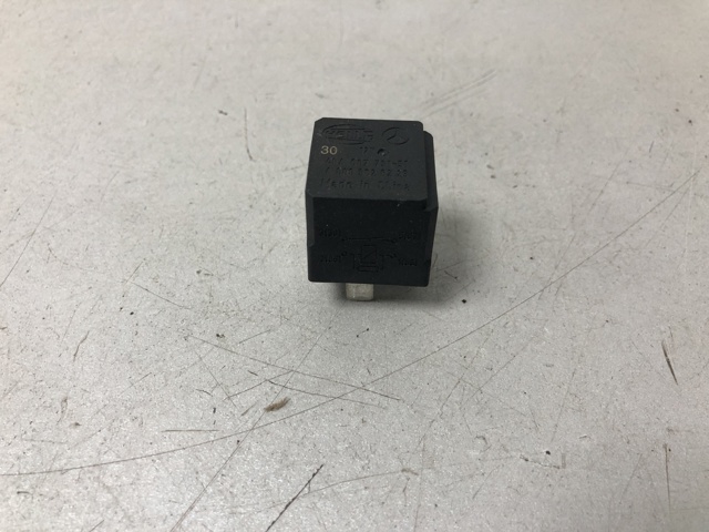 Многофункциональное реле A0009828223 MERCEDES