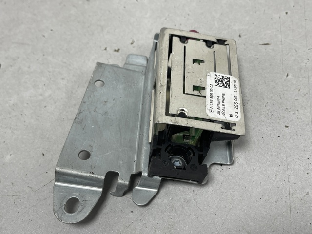MERCEDES A1569050902 Антенна в наличии Украина