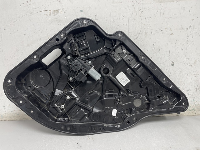 A2057308004 MERCEDES Механизм стеклоподъемника двери задней правой купить в Хмельницкий