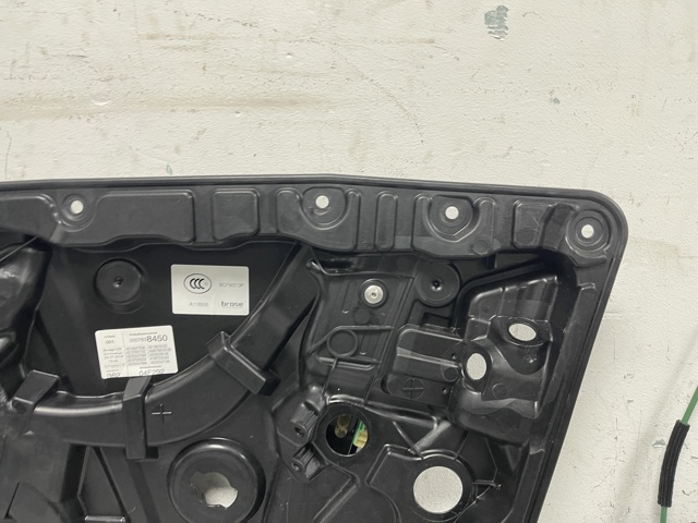 Механизм стеклоподъемника двери передней, правой A2137205205 MERCEDES