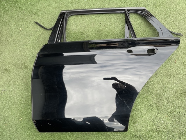 Дверь задняя, правая A2137300405 MERCEDES