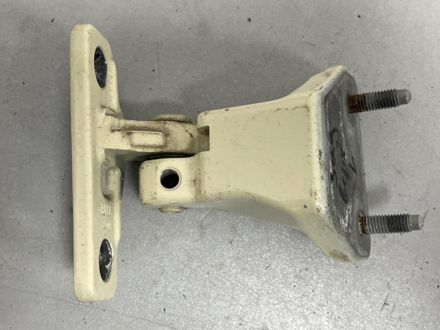 MERCEDES A2137301902 Петля двери задней левой в наличии Одесса