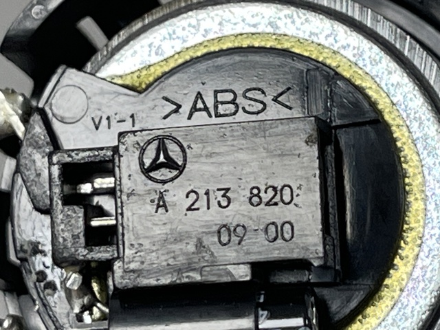 MERCEDES A2138200900 в наличии Львов