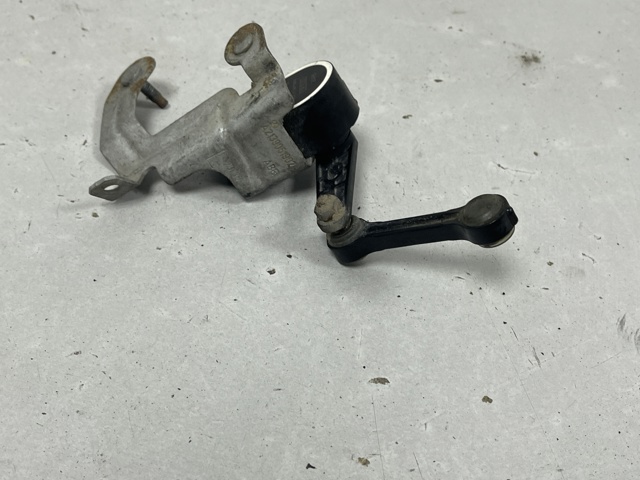 MERCEDES A2139051902 Датчик уровня положения кузова задний левый в наличии Ирпень