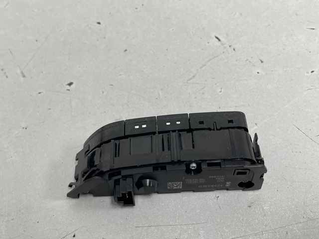 Блок кнопок центральной консоли A2139056803 MERCEDES