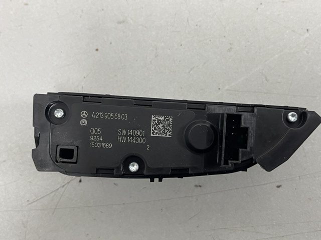 A2139056803 MERCEDES Блок кнопок центральной консоли купить в Каменское