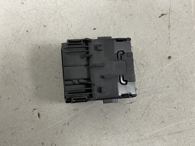 A2238204503 MERCEDES купить в Каменское