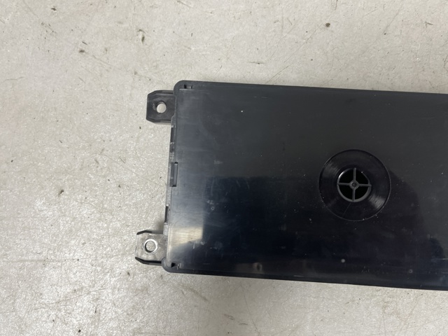 Станция для беспроводной зарядки A2239009237 MERCEDES