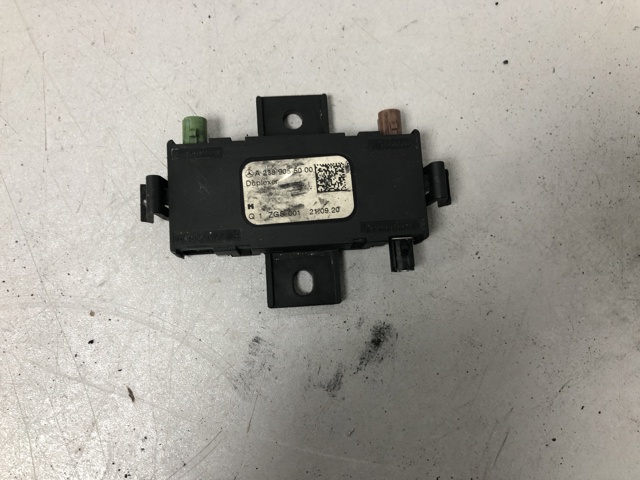 MERCEDES A2389055000 в наличии Кривой Рог