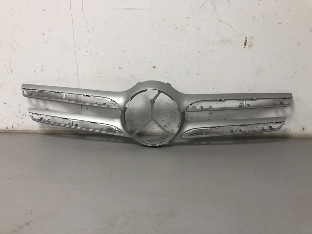 Решетка радиатора A2538882300 MERCEDES