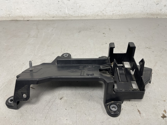 MERCEDES A2975458300 в наличии Киев
