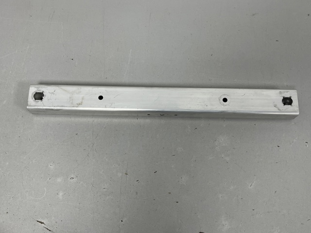 Кузовные распорки A2976280300 MERCEDES