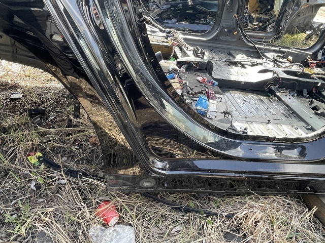 MERCEDES A2976303601 Крыло заднее правое в наличии Ирпень