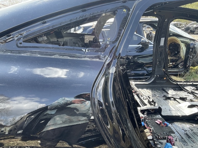 MERCEDES A2976303601 Крыло заднее правое в наличии Запорожье