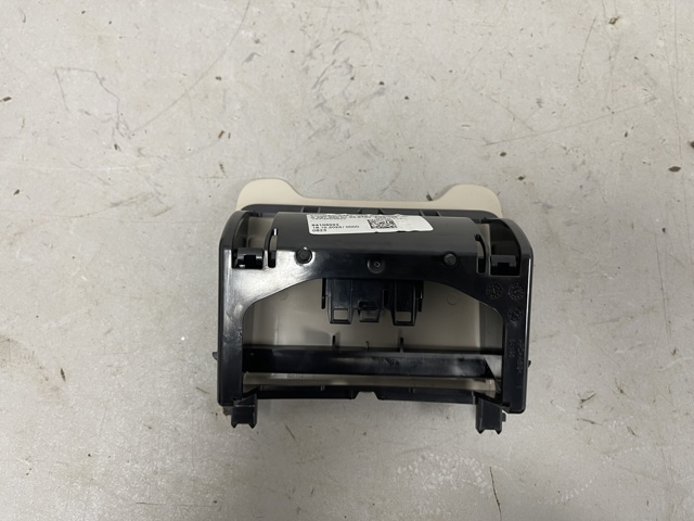 MERCEDES A29768007049051 в наличии Одесса