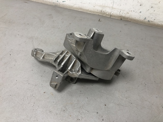 2978306602 MERCEDES купить в Харьков
