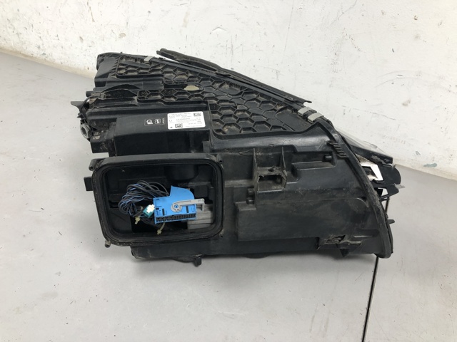 MERCEDES A2979068302 Левая фара в наличии Хмельницкий