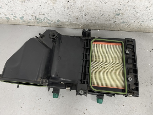 Коробка фильтра A6540900001 MERCEDES