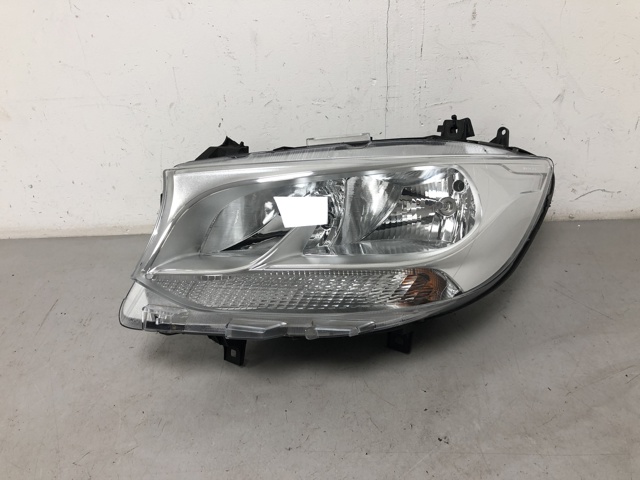 A9109060200 MERCEDES Левая фара купить в Украина