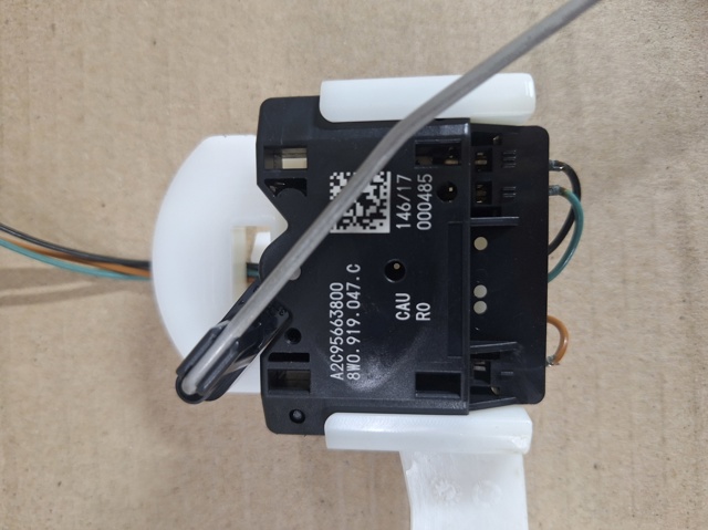 Датчик бензобака 8W0919047C VAG