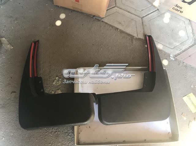 MERCEDES B66528236 Передние брызговики в наличии Житомир
