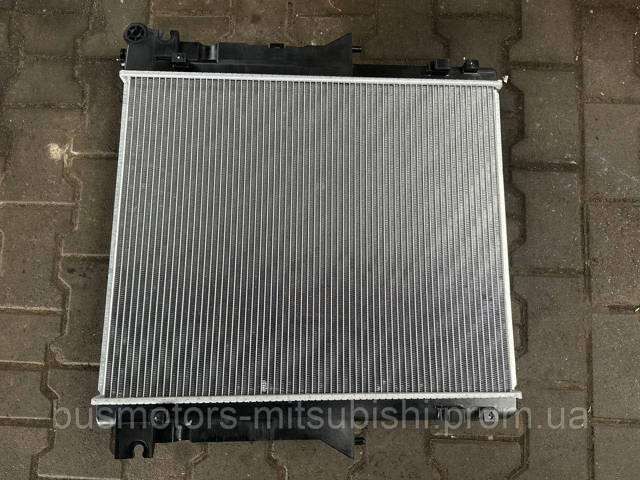 1350A809 MITSUBISHI Радиатор охлаждения двигателя купить в Киев