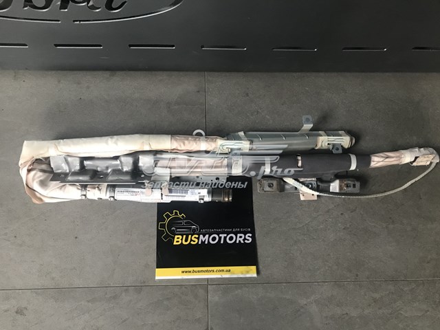 Шторка боковая правая 7030A164 MITSUBISHI
