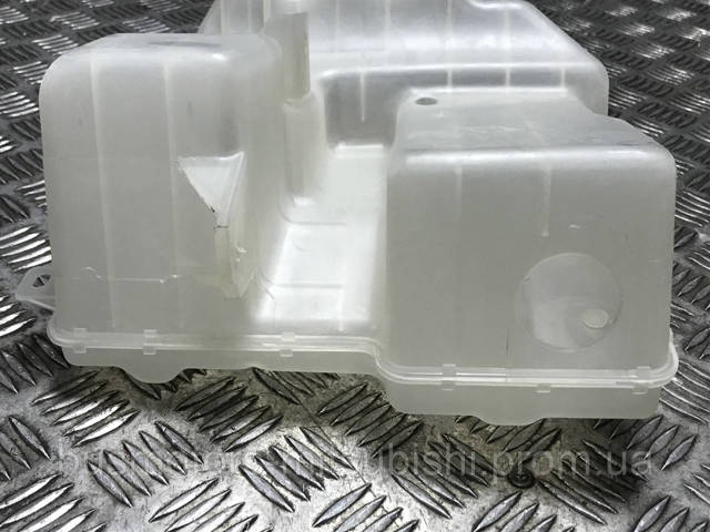 8260A200 MITSUBISHI Бачок омывателя купить в Тернополь