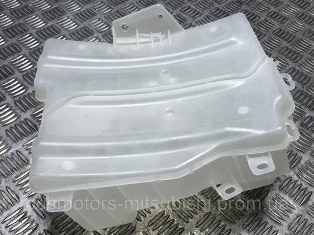 8260A200 MITSUBISHI Бачок омывателя стекла купить в Киев