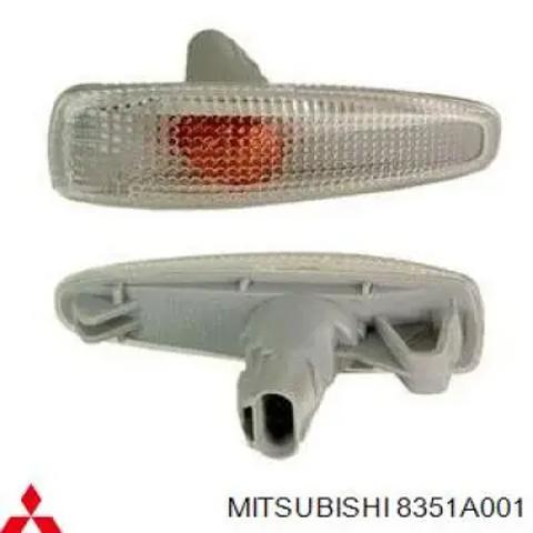 Повторитель поворота на крыле 8351A001 MITSUBISHI
