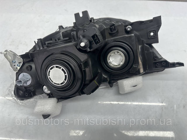 MITSUBISHI MN146196 Правая фара в наличии Черновцы