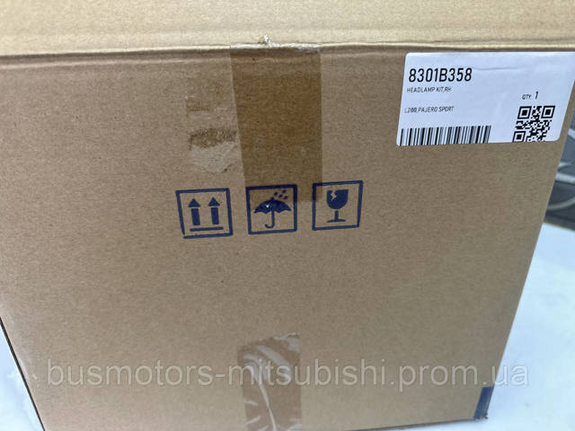 MITSUBISHI MN146196 Правая фара в наличии Киев