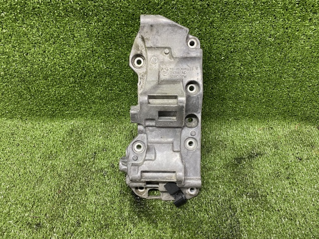 Кронштейн компрессора кондиционера 11168506863 BMW