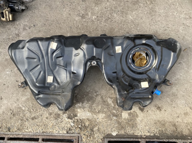 Топливный бак 16117268032 BMW