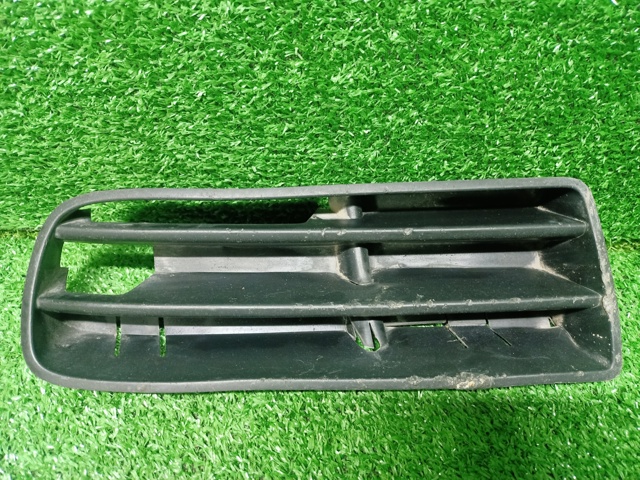  Решетка переднего бампера левая 1J0853665B VAG