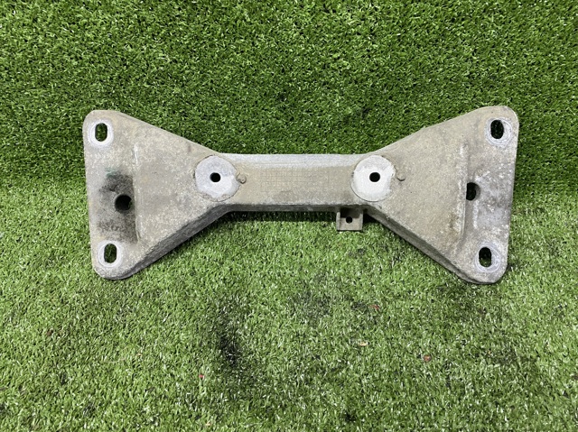 BMW 22316796609 Балка крепления коробки передач в наличии Запорожье